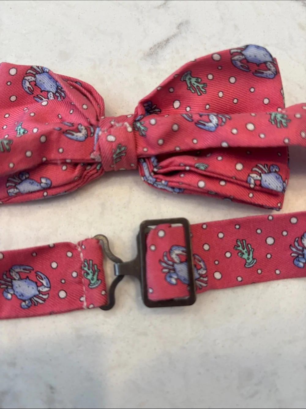 Vineyard Vines Pink Bow Tie with Blue Crab Motif